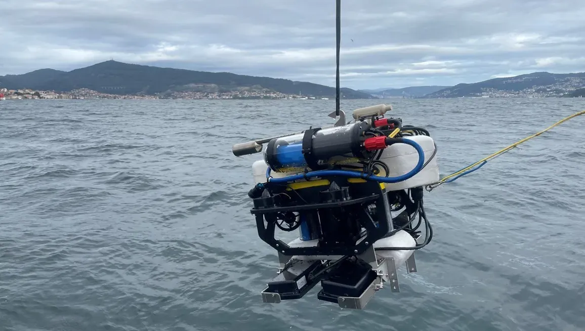 A Remotely Operated Vehicle fitted with custom instrumentation for underwater hyperspectral imaging.